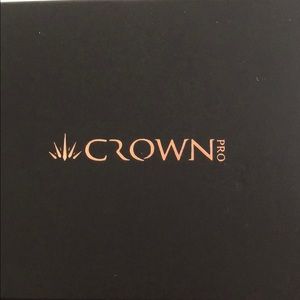 Crown Pro Eyeshadow Palette